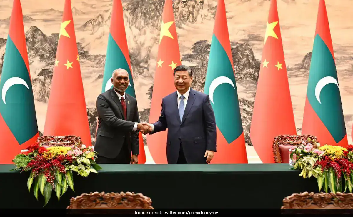 https://salarnews.in/public/uploads/images/newsimages/maannewsimage05032024_005610_China to provide free military assistance to Maldives.webp